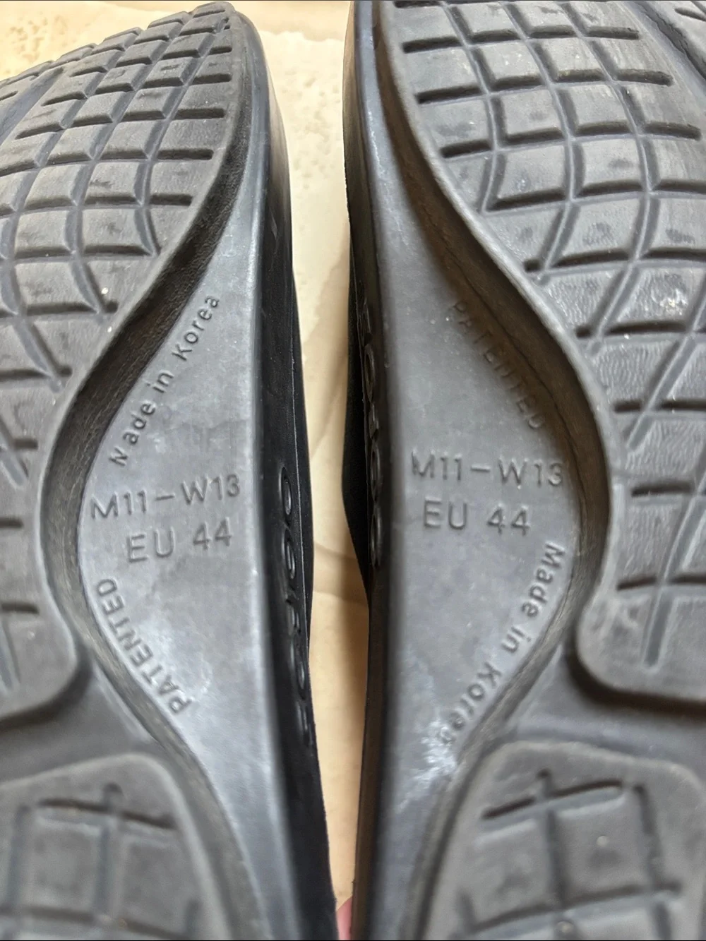 OOFOS OOAHH Slide Impact Absorption Recovery Sandals, Size M11/W13 - Black